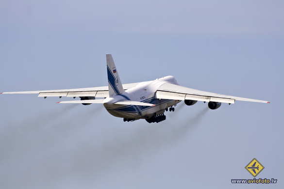 Antonov An-124-100 Ruslan